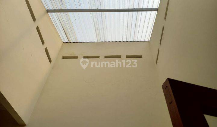 Rumah di Kosambi Jakarta Barat SHM Uk 6x15 2 Lantai Harga Murah 2