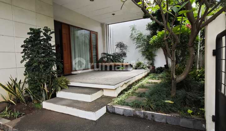 Puri Indah House West Jakarta Tusa Freehold Certificate Flood-Free Well-Maintained Puri Indah House West Jakarta Tusa Freehold Certificate Flood-Free Well-Maintained