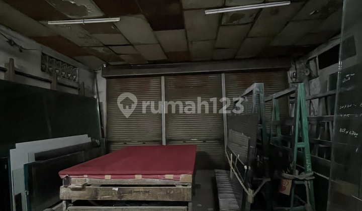 Toko Hitung Tanah Area Komersil Puri - Dekat Permata Buana SHM