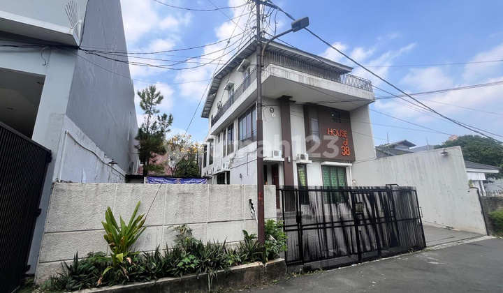 South Jakarta Cipete Office Building 375 M2 - Suitable for Boarding House South Jakarta Cipete Office Building 375 M2 - Suitable for Boarding House