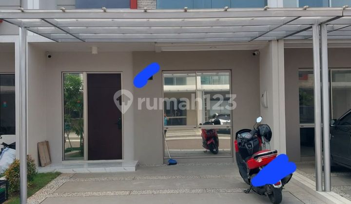 Quick Sale!!! Ready-to-Live House in PIK 2 Phase 1