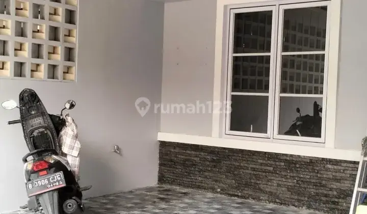 Rumah 1 Setengah Lantai di Cluster Baru Banjar Wijaya, Tangerang 2