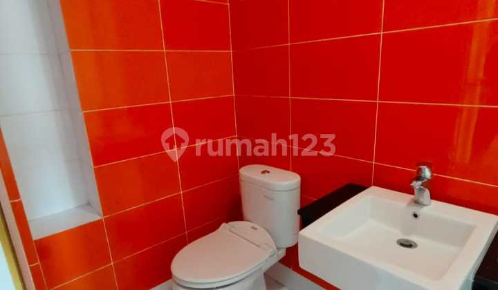 Apartemen Strategis Selangkah Ke Uk Petra 1