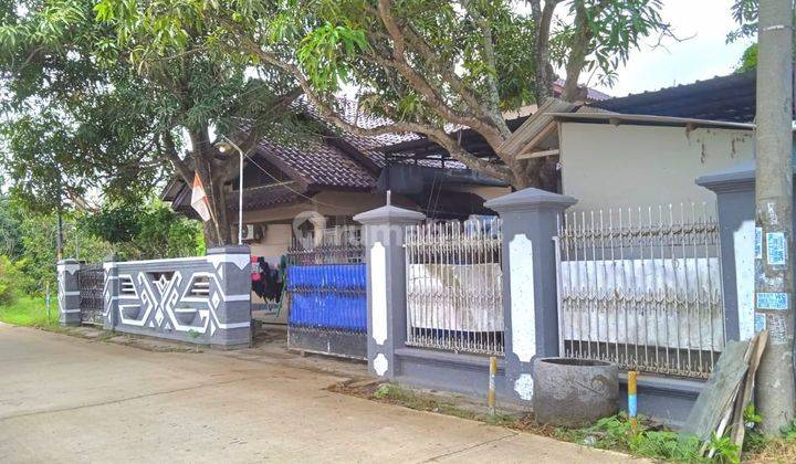 RUMAH KELUARGA DENGAN HALAMAN LUAS 1