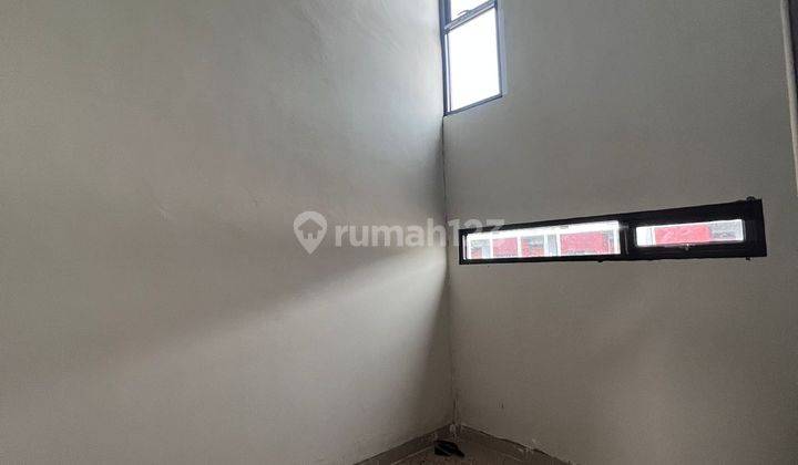 Over kredit Rumah 2 Lantai SHM (Taman Sepatan Grande) 2