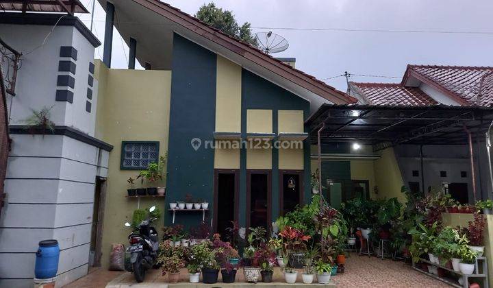 Rumah Bagus Furnished di Perumahan Villa Pengilon, Salatiga 1