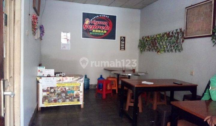 Rumah Tengah Kota di Madyotaman Surakarta dekat stasiun KA Balapan solo dan Pasar lokasi bagus . 2