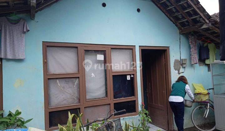 Rumah di Losari Semanggi Pasar Kliwon Solo SHM hadap timur  1