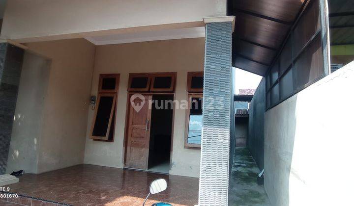 Rumah 2 Lantai di Joyontakan Serengan Solo, Surakarta SHM Bagus Stategis Pinggir Jalan. 1