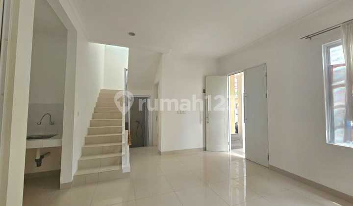 Cheap House for Sale in South Thames JGC in Cakung, East Jakarta