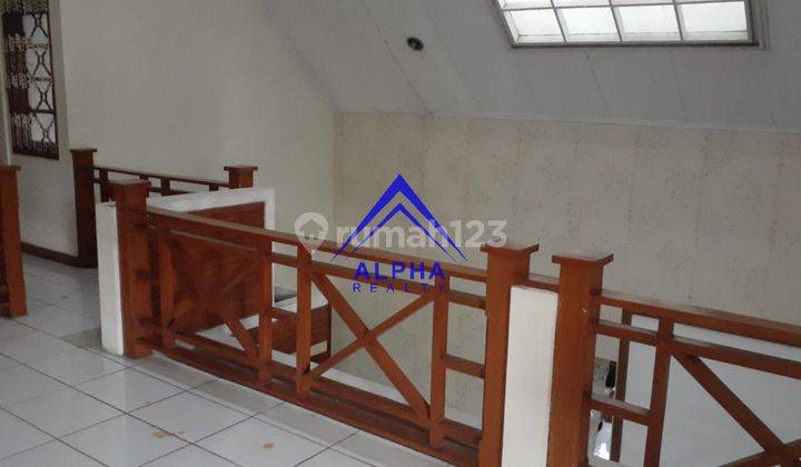 Rumah 2 Lantai Semi Furnished di Gunung Batu, Bandung 2