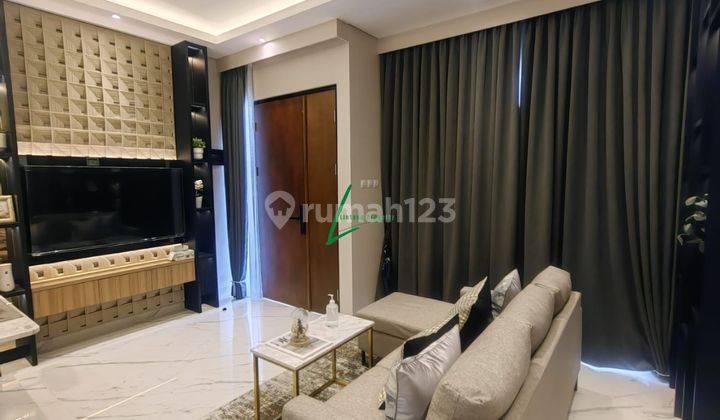 Rumah 2 lantai dekat RS Mandaya Metland 2