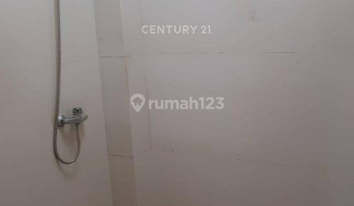 Rumah 6 Kamar 2 Lantai Daerah Buah Batu Dekat Griya 2