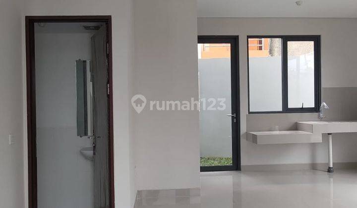 Rumah Modern di Komplek Eksklusif Daerah Cibeureum Bandung 2