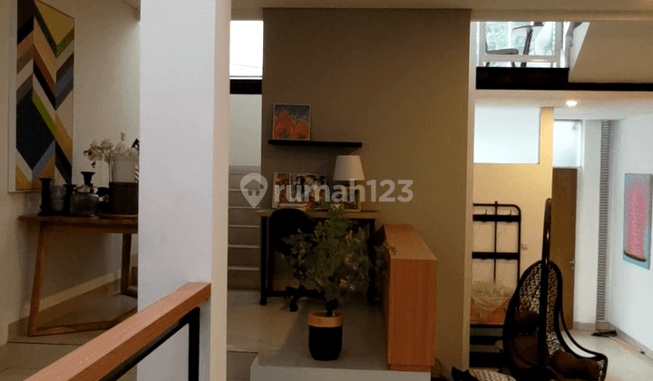 Rumah Modern Split Level Furnished Pasirluyu Kembar Mas Bandung 1