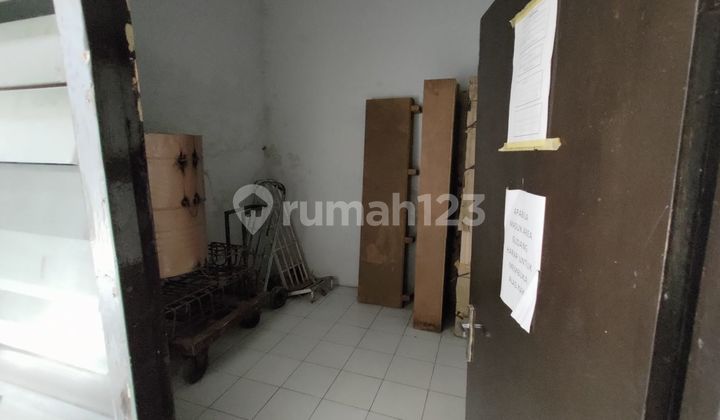 For Sale Strategic Shop House in Kiaracondong Bandung 2