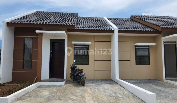 Rumah Bernuansa Villa Lokasi Strategis di Ciparay Bandung 1