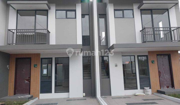 Rumah Modern di Komplek Eksklusif Daerah Cibeureum Bandung 1