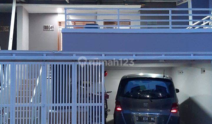 Rumah Modern 2,5 Lantai di Perumahan Elit Daerah Padalarang 1