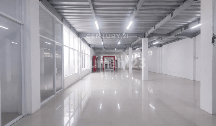 3-Story Shop Suitable for Office Mainroad Gatot Subroto Gatsu 2