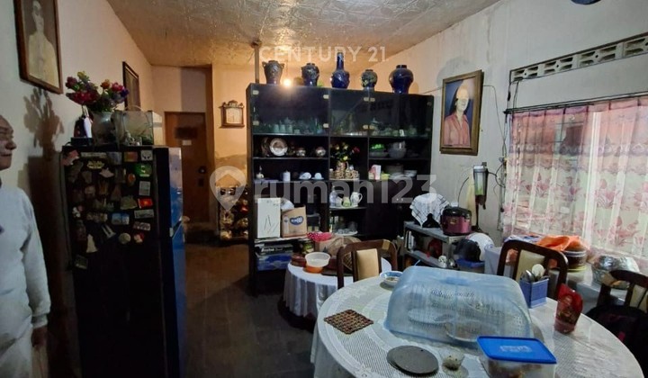 5-Bedroom House on Buah Batu Street, Near Naripan Asia Africa City Center