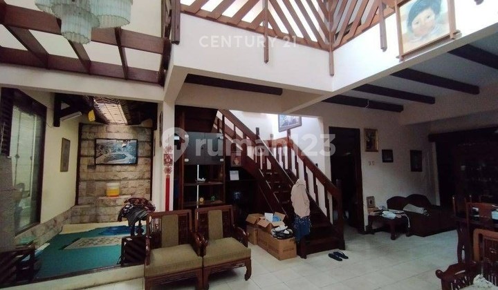 Well-Maintained 2-Story House Ready to Occupy Near Buah Batu Bypass