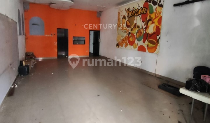 2-Storey Shop House in a Strategic Location Near Alun Alun Ciamis Mall