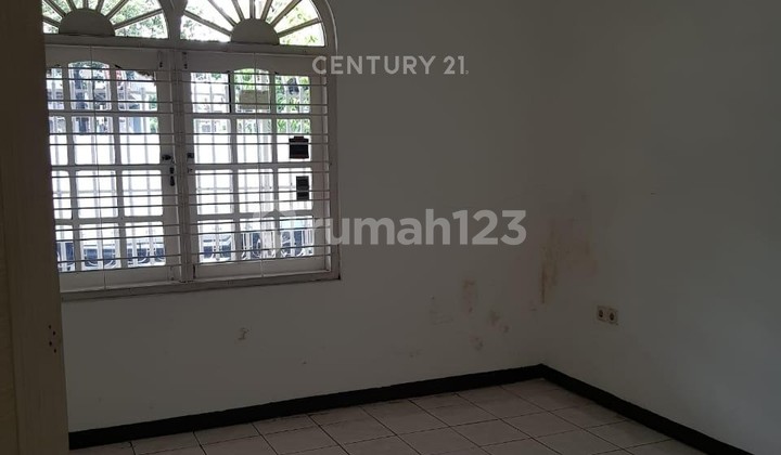 Rumah 6 Kamar 2 Lantai Strategis Di Buahbatu  Jual Cepat 2