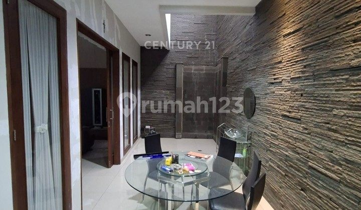 2-Storey House in Batununggal Fully Furnished Newly Renovated 2