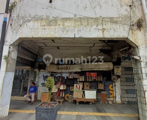 Strategic Land Suitable for Shophouses on Asia Afrika Sudirman Main Road