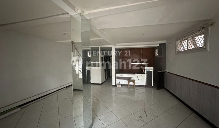 Ruko 3 Lantai Pinggir Jalan Ramai Cocok Usaha Buah Batu