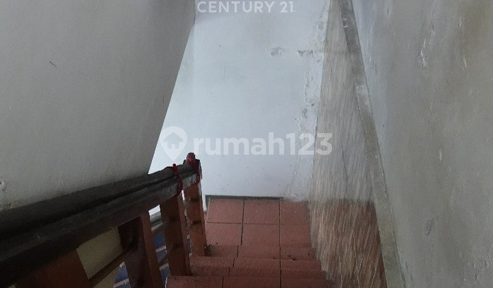 2-Storey House 180 SqM in Cileunyi, 5 Minutes to Toll Road 2