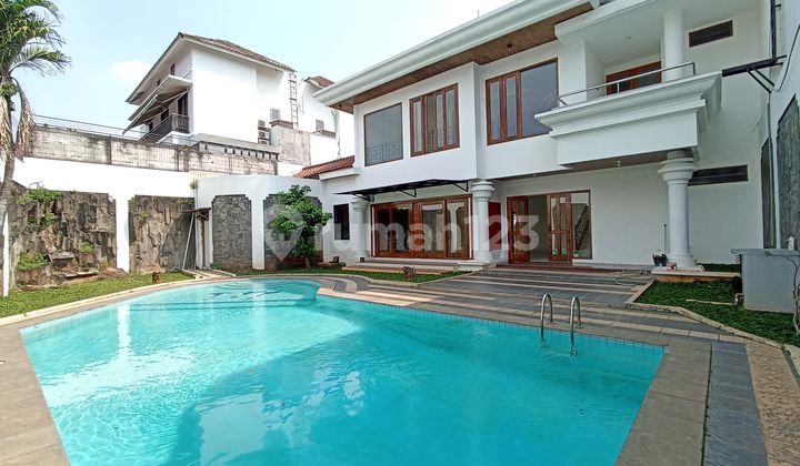 Rumah Bagus dan Mewah 2 Lantai Didaerah Ps.Minggu Jaksel