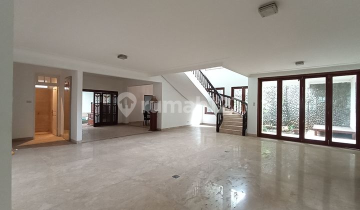 Rumah Asri di Vila Cinere Mas di Selatan Jakarta, Bebas Banjir Rumah Asri di Vila Cinere Mas di Selatan Jakarta, Bebas Banjir