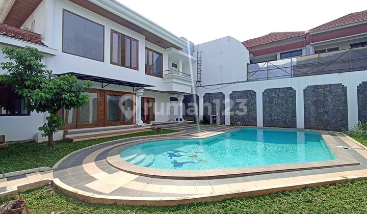 Nice and Luxurious 2-Story House in Ps. Minggu Area, South Jakarta 2