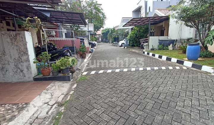 A Good Ready-to-Occupy House in Griya Kencana with SHM, Limo, Depok. 2