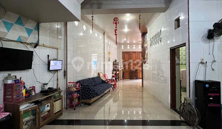 For Sale: Move-in Ready House in Wahidin Street Intersection Complex