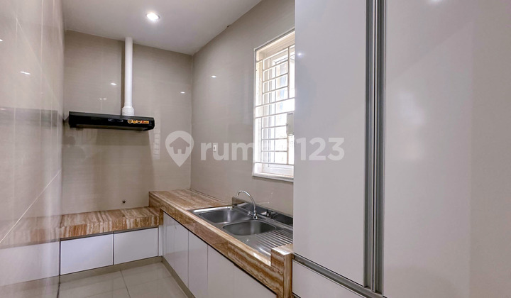 For Sale: Amari Golf Residence Cluster House in Graha Metropolitan Complex 2