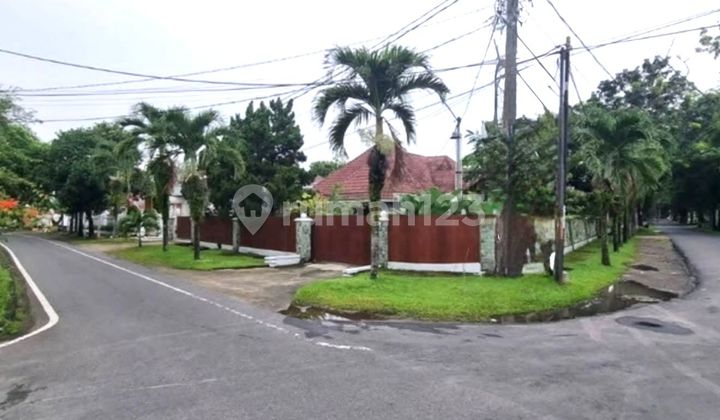 For Sale Spacious Ready-to-Occupy House in the City Center