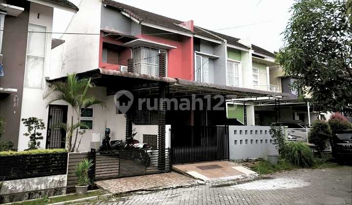 Dijual Rumah Dalam Komplek Perumahan Luxor - Jl Karya Wisata 1
