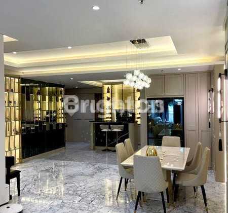 Dijual Condominium Podomoro Semi Private Lift - View Kolam Renang Dijual Condominium Podomoro Semi Private Lift - View Kolam Renang