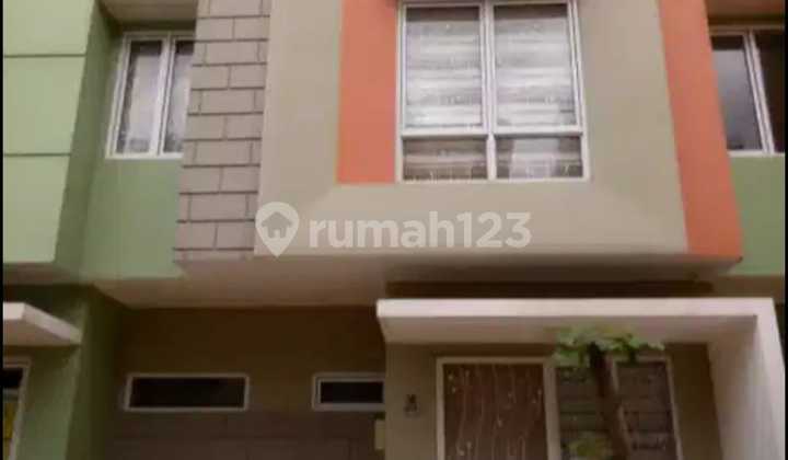 Disewakan di cluster Arcadia Village siap huni & full Furnished