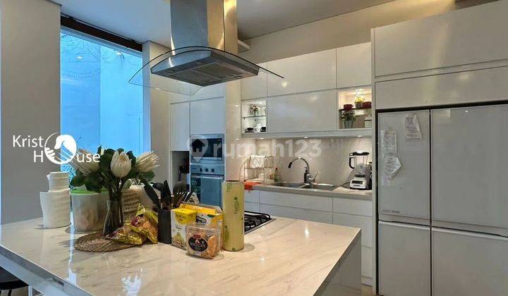 Dijual Rumah Mewah Modern Dekat Citos 2