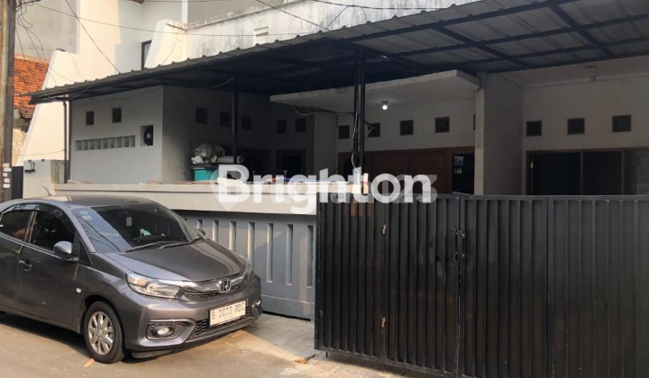 RUMAH SIAP HUNI 2 LANTAI DI RAWAMANGUN JAKARTA TIMUR