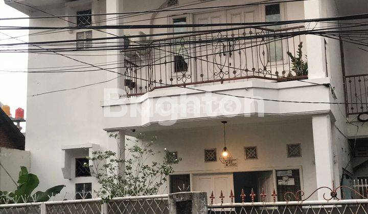 RUMAH 2 LANTAI DI UTAN KAYU MATRAMAN JAKARTA TIMUR 1