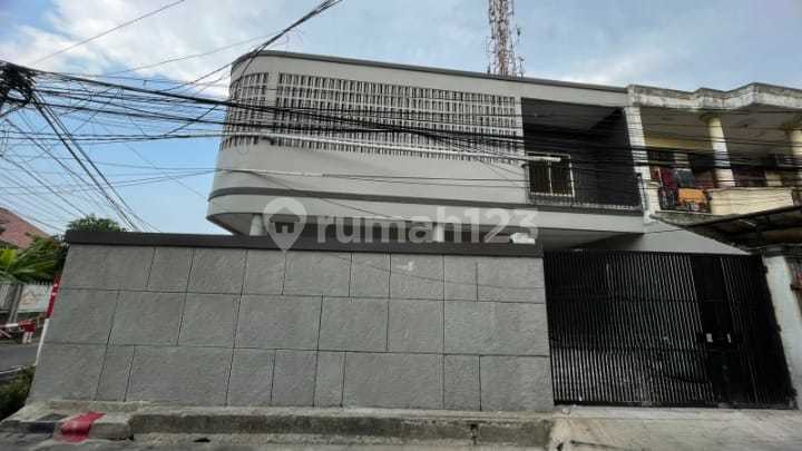Rumah Baru Renov 2 Lantai di Utan Kayu Matraman Jakarta Timur