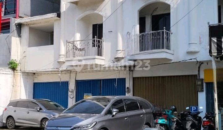 Disewakan Ruko 4 Lantai di Rawamangun Jakarta Timur Disewakan Ruko 4 Lantai di Rawamangun Jakarta Timur