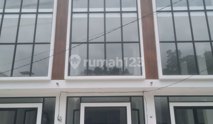 Disewakan Ruko Baru Di Jalan Raya Cipinang Rawamangun 1