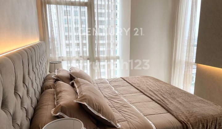 The Kensington Royal Suite 2Br Premium Apartment Kelapa Gading 2