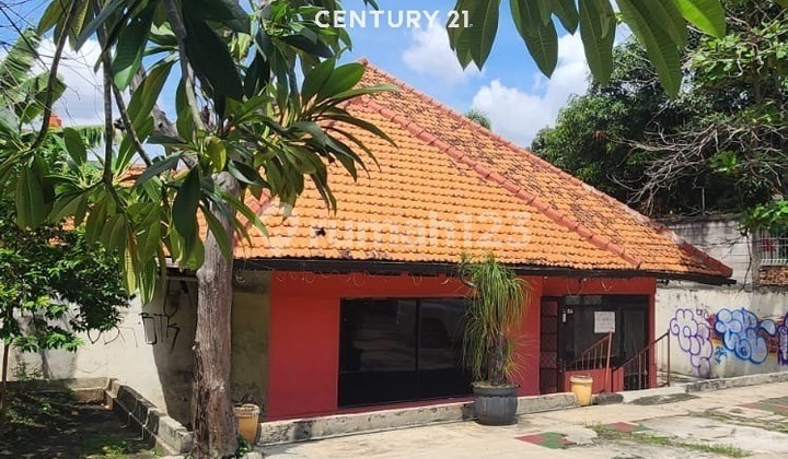 House for Sale in Cempaka Putih Area, Central Jakarta